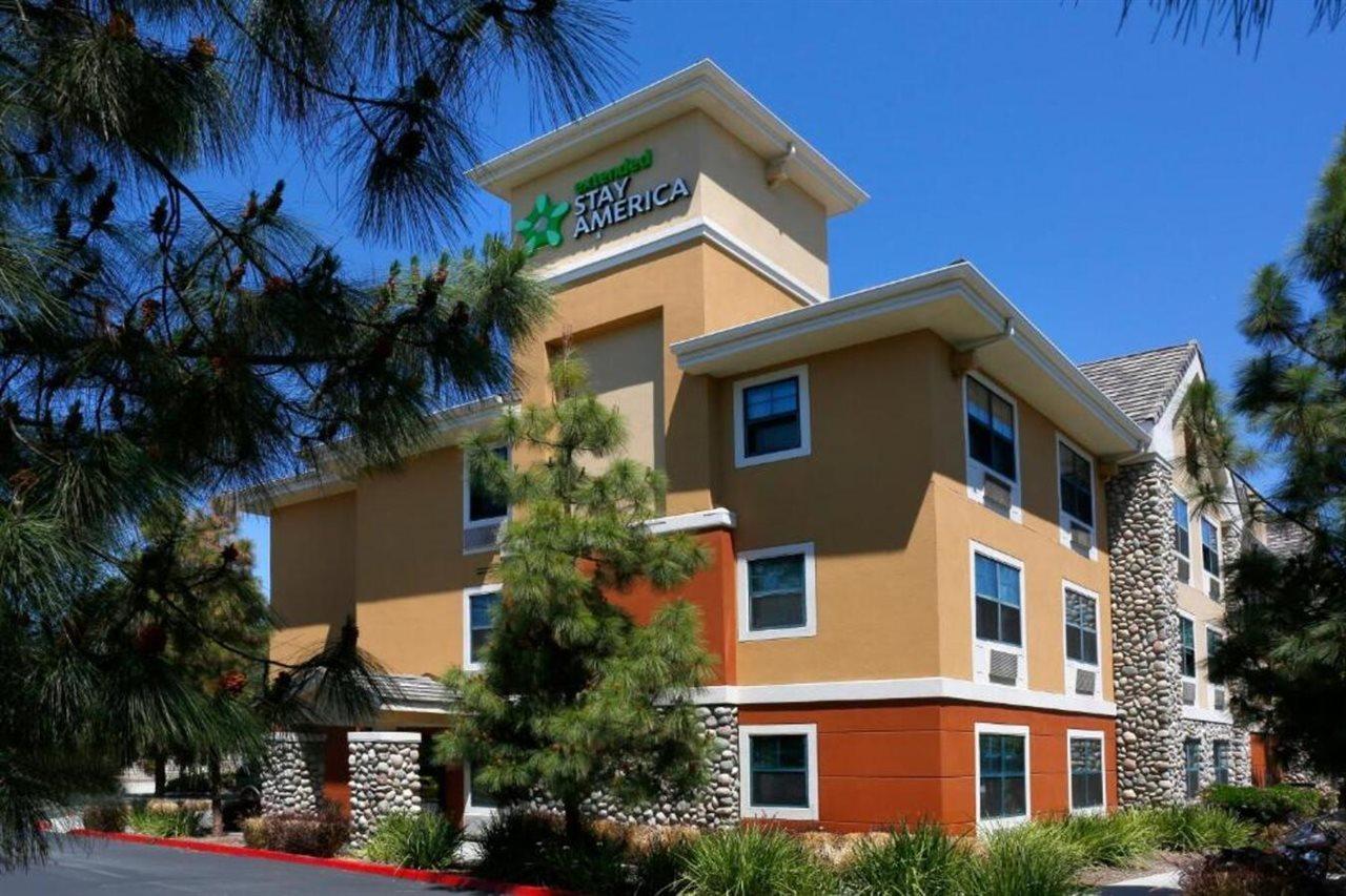 Extended America - - Wine Country Hotel Temecula