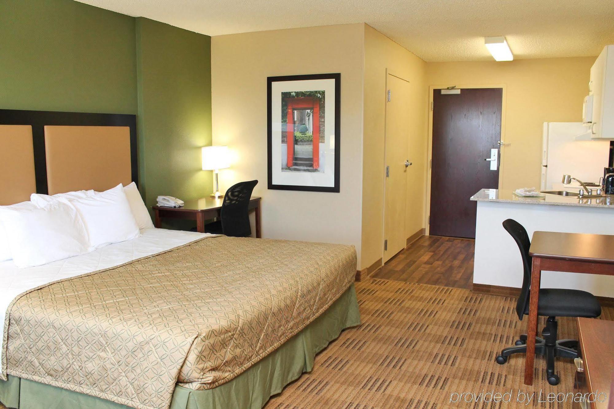 Extended America - - Wine Country Hotel